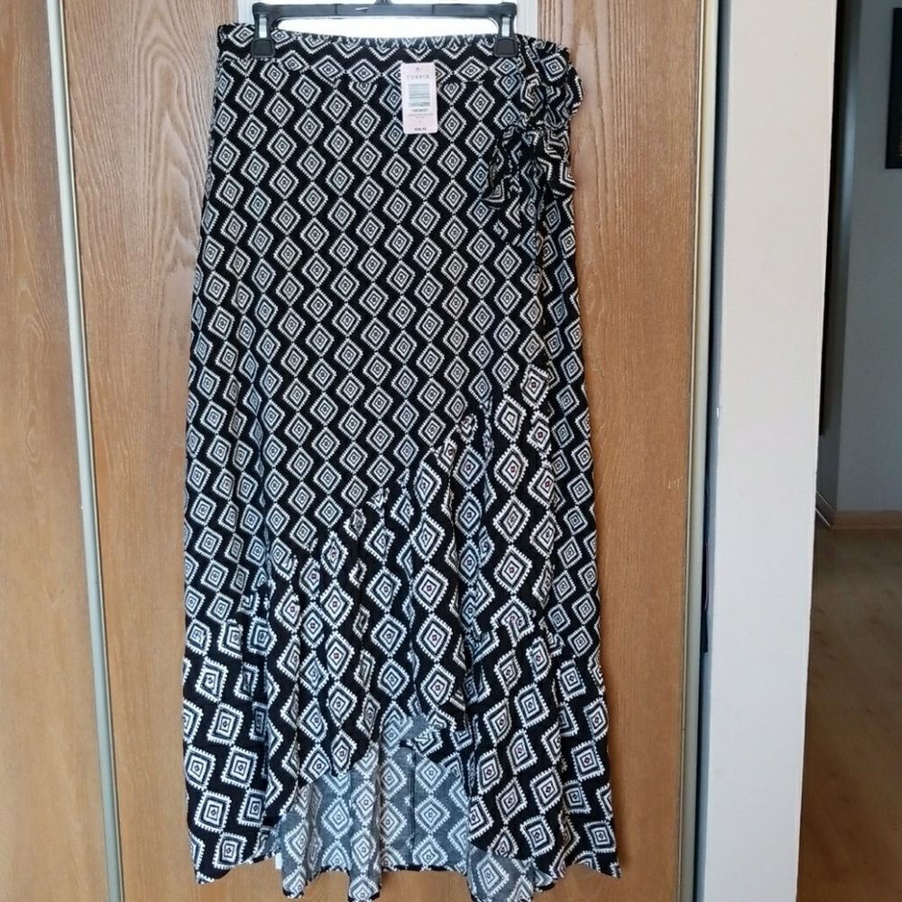 TORRID Wrap Challis Maxi Skirt, SIZE 1